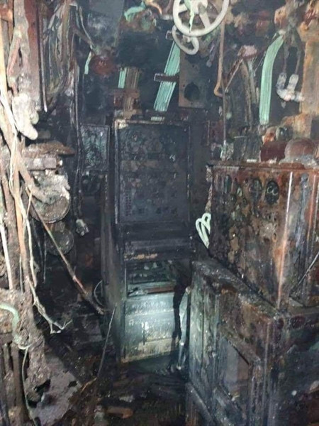 Đám cháy kéo dài đến buổi chiều và có thể gây ra thiệt hại đáng kể cho con tàu. Nhân viên cứu hỏa dân sự và hải quân đã được điều tới dập lửa.