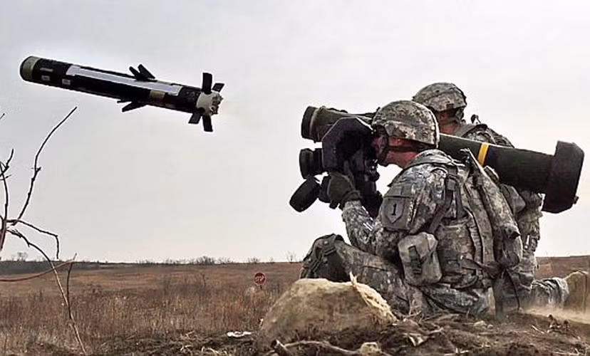 "Hôm 18/6, Văn phòng hợp tác quốc phòng của Đại sứ quán Mỹ đã nhận được hơn 60 triệu ÚD giá trị thiết bị để chuyển giao cho đối tác Ukraine, bao gồm khí tài thông tin liên lạc, đạn dược và tên lửa chống tăng FGM-148 Javelin".