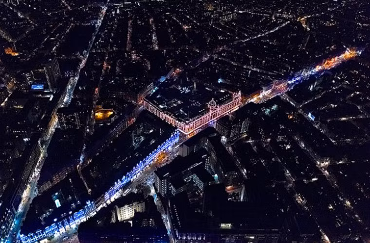 Cửa hàng bách hóa Harrods.