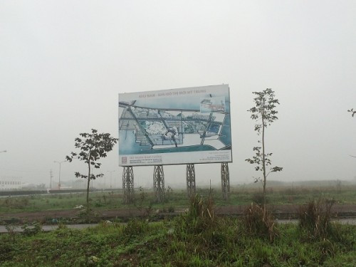 Khu đô thị Mỹ Trung của tập đoàn Nam Cường bỏ hoang, cỏ dại mọc um tùm cả chục năm qua