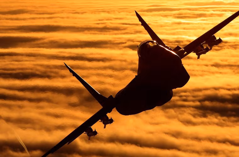 Hỏa lực thế hệ đầu MiG-29 chỉ mang tối đa 3,5 tấn vũ khí gồm tên lửa không đối không R-60, R-27 và R-73 cùng bom hàng không không điều khiển.