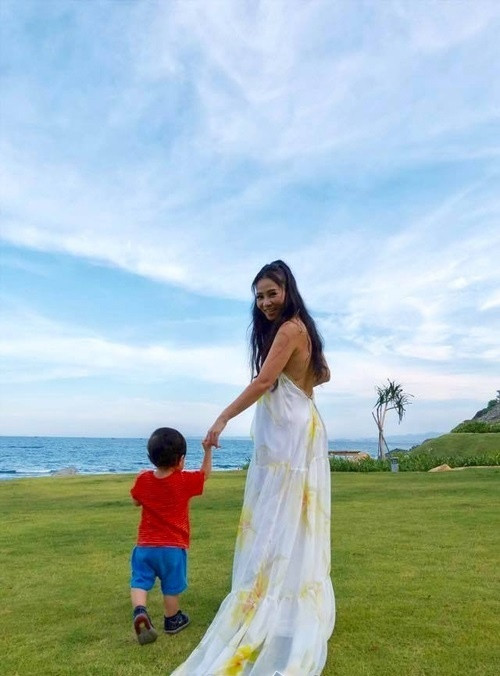 Những hinh ảnh hiếm hoi về nhóc tì nhà Thu Minh.