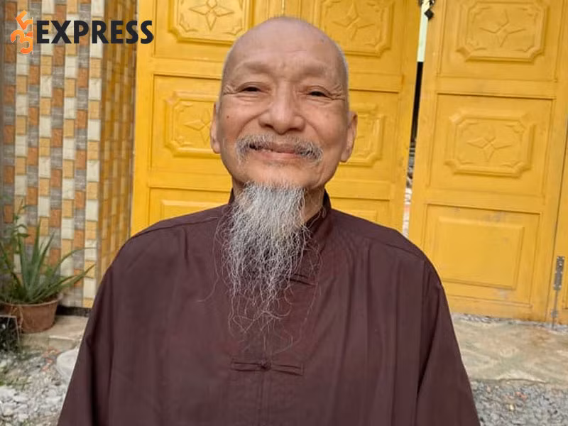 Ông Lê Tùng Vân chưa bao giờ xuất gia, chưa bao giờ thọ giới Sa di hay Tỳ kheo mà công khai làm lễ xuất gia cho người khác là vi phạm nghiêm trọng các quy định giới luật nhà Phật. Với việc làm này, ông Vân đã lừa đảo tín đồ Phật giáo, gián tiếp dẫn dắt người xem tin rằng mình là Phật. Để lôi kéo sự ủng hộ của những tín đồ nhà Phật đến ủng hộ tiền bạc, vật chất, bà Cúc và ông Vân cho dựng nhiều dãy nhà, đưa một số trẻ em vào ở, quay clip rồi tung hê trên mạng rằng đây là “mái ấm cho trẻ em cơ nhỡ không nơi nương tựa”.