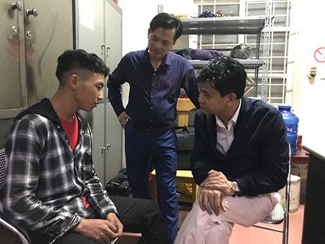 Thấy vậy, anh chị của Páo không đồng ý và bắt Páo phải đưa cháu Dương về trả cho gia đình. Tuy nhiên, Páo không nghe lời anh chị mà tiếp tục đưa cháu Dương đi giấu ở nhà bà nội là bà Giàng Thị Bầu (ở tổ dân phố 3, phường Sa Pa, thị xã Sa Pa, tỉnh Lào Cai). Khi đưa cháu Dương tới nhà bà Giàng Thị Bâu, Páo nói dối con của anh Chớ nhà ở huyện Tam Đường, tỉnh Lai Châu, Páo đưa đi chơi và tiện qua chơi thăm bà... Sau đó, Páo cùng cháu Dương ở lại cho đến sáng ngày hôm sau (14/10/2020) thì lấy lý do đi lấy quần áo để quên ở nhà bạn và gửi cháu Dương lại nhờ bà trông hộ. Sau đó, Páo lên trung tâm thị xã Sa Pa chơi và bị bắt giữ trên đường về nhà ở huyện Tân Uyên, tỉnh Lai Châu.