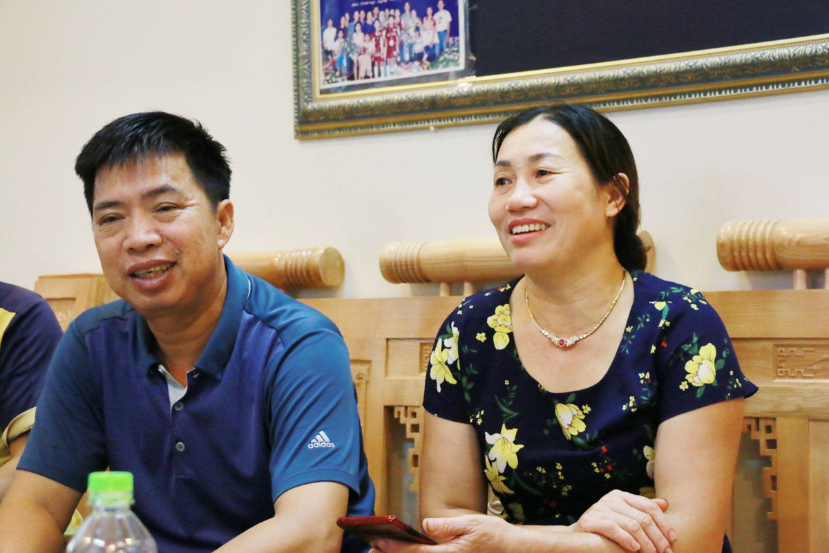 Văn Toàn hỏi khó, thầy Park trả lời khiến cả đội Việt Nam xúc động Van Toan hoi kho, thay Park tra loi khien ca doi Viet Nam xuc dong