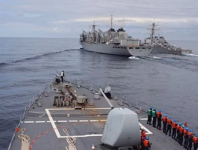 Hải quân Mỹ cho biết, họ đã thông báo cho Matxcơva hôm 1/5 về hoạt động sắp tới “để tránh những hiểu lầm, giảm rủi ro và ngăn chặn việc vô tình leo thang”.