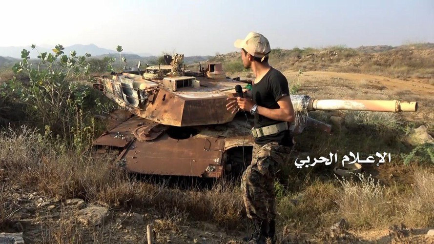 Kíp điều khiển chiếc chiến xa tối tân này nếu may mắn sống sót thì cũng sẵn sàng vứt bỏ thiết bị đắt tiền trên chiến trường mà không có động thái nào nhằm bảo mật, thể hiện ý thức rất kém.