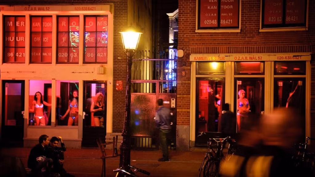 Pho den do - bieu tuong Ha Lan co the bi xoa so?