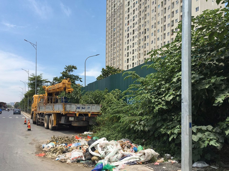 Phuong Xuan La bat luc truoc “ma tran” cong trinh vi pham tren duong Nguyen Van Huyen keo dai?-Hinh-8