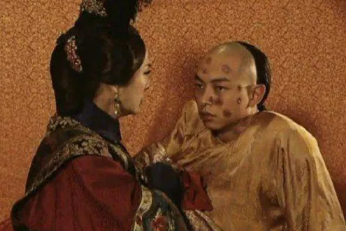 Cuoc doi bi thuong cua Hoang de doan menh nhat nha Thanh-Hinh-3