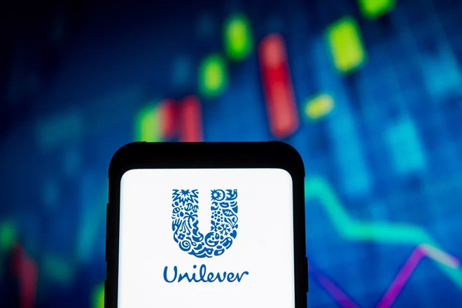 Đại gia bán lẻ Unilever hôm 26/6 cũng tuyên bố dừng hoạt động quảng cáo trên Facebook, Instagram hoặc Twitter ở Mỹ ít nhất cho đến hết năm 2020. Đây cũng được coi là giai đoạn "nhạy cảm" khi Mỹ bước vào quá trình bầu cử. Unilever chi tới 42,4 triệu USD cho Facebook trong năm 2019, theo Pathmatics. Ảnh: Getty.