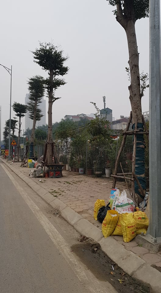 Phuong Xuan La bat luc truoc “ma tran” cong trinh vi pham tren duong Nguyen Van Huyen keo dai?-Hinh-7