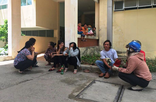 Vu hai xe khach tong nhau: 10 thi the da co ket qua AND