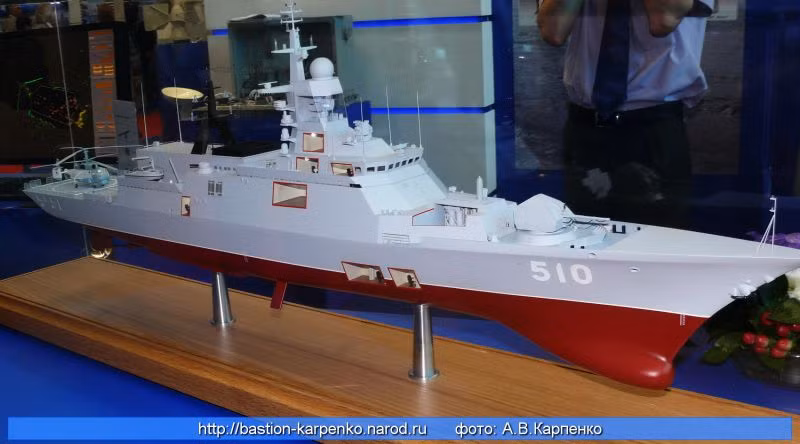 Project 20385 hay còn gọi là lớp Gremyashchiy là phiên bản cải tiến mạnh từ lớp tàu hộ vệ Project 20380 Steregushchiy. Lớp tàu do Cục thiết kế Trung ương Hải quân Almaz ở St Petersburg thiết kế, đã được khởi đóng lần lượt vào các năm 2012 và 2013. Nguồn ảnh: Bastion-Kapenko