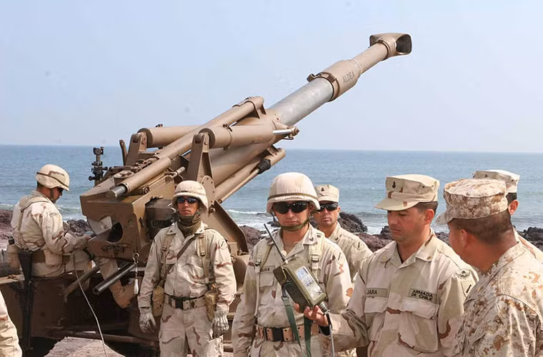 Soltam M-71 thực ra không phải là một loại pháo mới, nó được thiết kế và sản xuất trong năm 1974-1975. Tầm bắn của pháo đạt khoảng 23,5km. Nguồn ảnh: Wikipedia