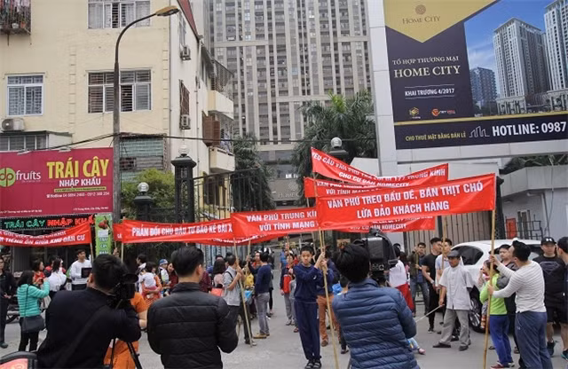 Đáng nói là, đường Nguyễn Chánh lại khá vòng vèo và không có địa chỉ rõ ràng đã gây nhiều phiền hà và bức xúc cho cư dân. Ảnh: VNF.