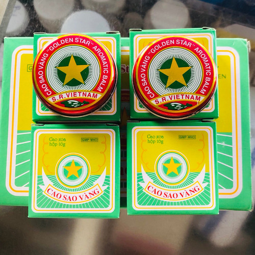 Cao Sao Vàng có công dụng để điều trị cảm cúm, nhức đầu, sổ mũi, buồn nôn, đau bụng, say tàu xe; bị muỗi và các côn trùng khác đốt.