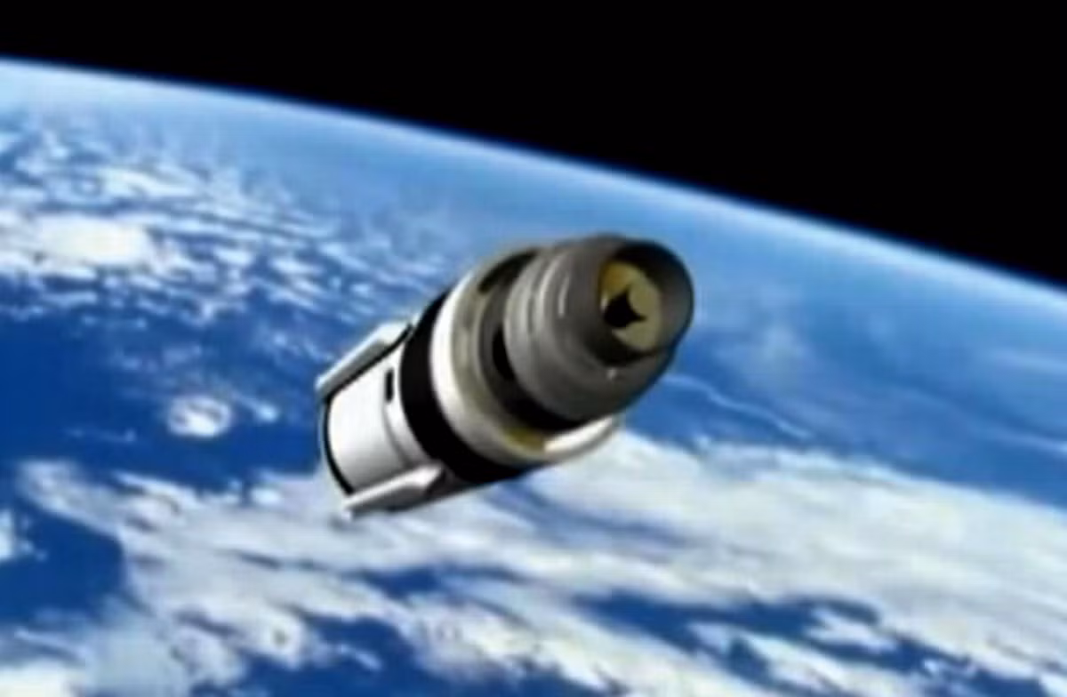 Khi tầng đẩy MK-136 hết nhiên liệu, tên lửa sẽ tách lần cuối cùng và kết cấu tự dẫn sẽ đi vào hoạt động.