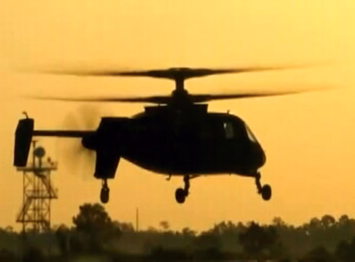 S-97 Raider có chiều dài 11m, đường kính cánh quạt chính 10m, trọng lượng cất cánh tối đa 4.990kg, tầm bay 570km, trần bay 3.048m, tốc độ hành trình 407km/giờ. Vỏ làm bằng vật liệu composite cho phép giảm trọng lượng trực thăng và sự phát hiện của ra đa.