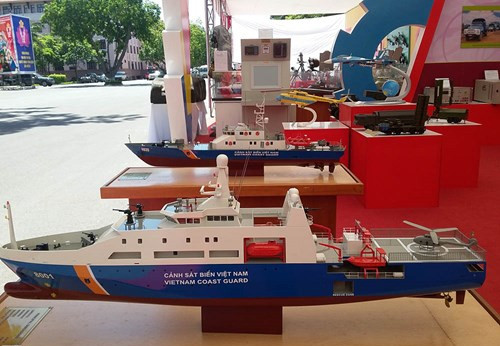 Khu trưng bày mô hình tàu Cảnh sát biển.