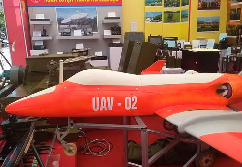 Mô hình thiết bị không người lái (UAV) của Viện Kỹ thuật Phòng không – Không quân.