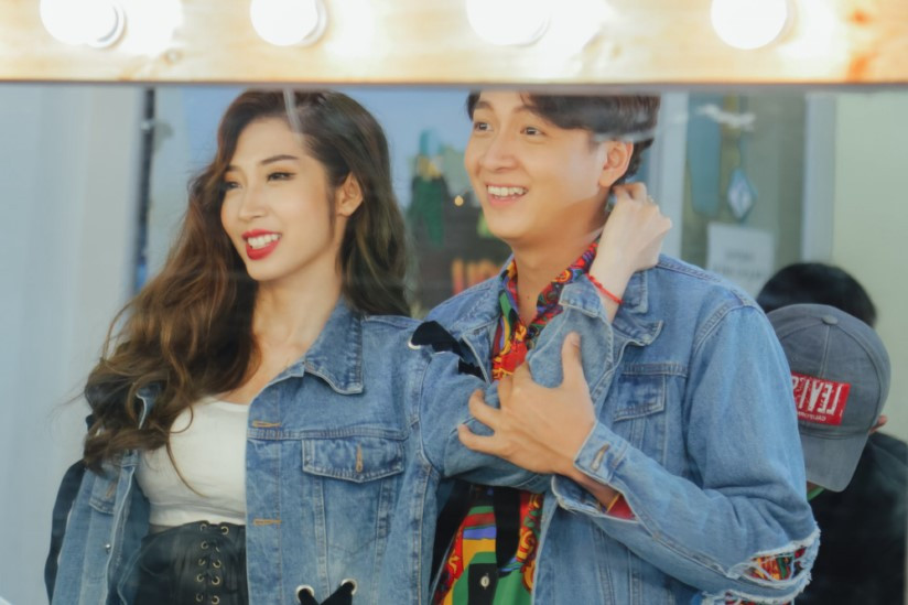 Những tưởng mối tình kéo dài 8 năm, vượt qua nhiều thử thách ấy sẽ đi đến cái kết có hậu là một đám cưới, thì bất ngờ Ngô Kiến Huy - Khổng Tú Quỳnh vướng tin đồn chia tay.