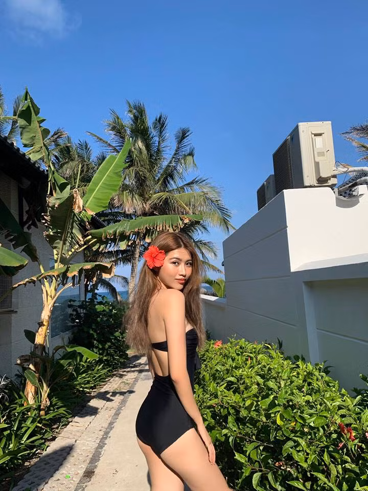 Chế Nguyễn Quỳnh Châu cũng được công chúng biết đến nhiều hơn kể từ sau cuộc thi Vietnam's Next Top Model 2014.