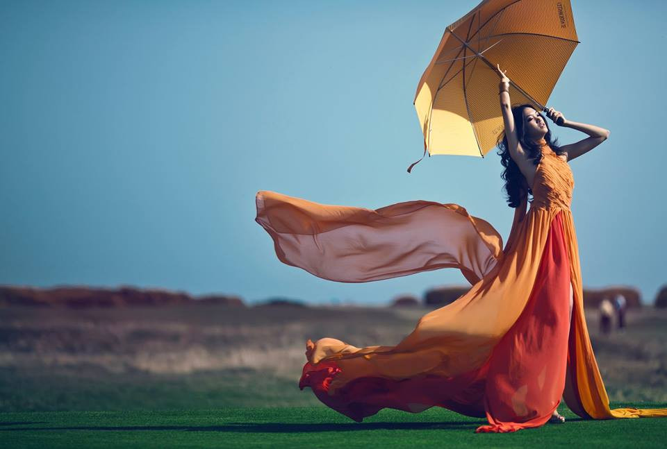 Tuy vậy, cô vẫn bị cho là sân si với đàn em.