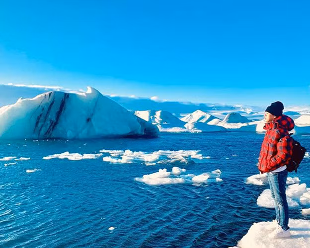 Hồi tháng 2 vừa qua, Hồ Quang Hiếu - Bảo Anh vướng nghi vấn tái hợp, cùng đi du lịch Iceland. Hai người còn không ít lần đi ăn thân mật hay đi lưu diễn cùng nhau...