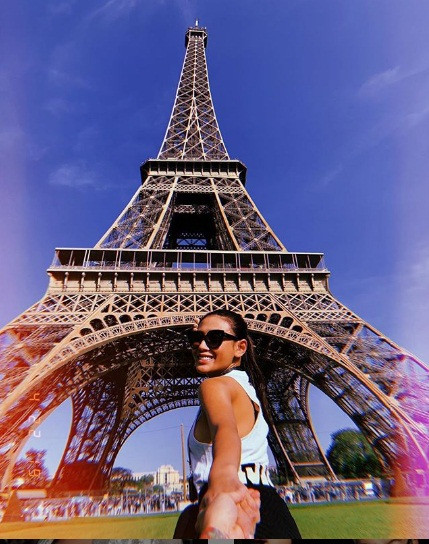 Nàng siêu mẫu xem bạn trai là hình mẫu lý tưởng khi thể hiện sự uy tín, nói là làm, không màu mè.