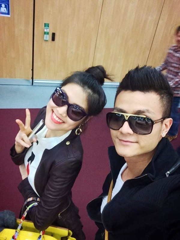 Trước đó không lâu sau bức ảnh Vĩnh Thụy ôm ấp gái lạ được lan truyền, cư dân mạng đổ dồn sự chú ý sang siêu mẫu Thu Hằng - người tình một thời của Vĩnh Thụy.