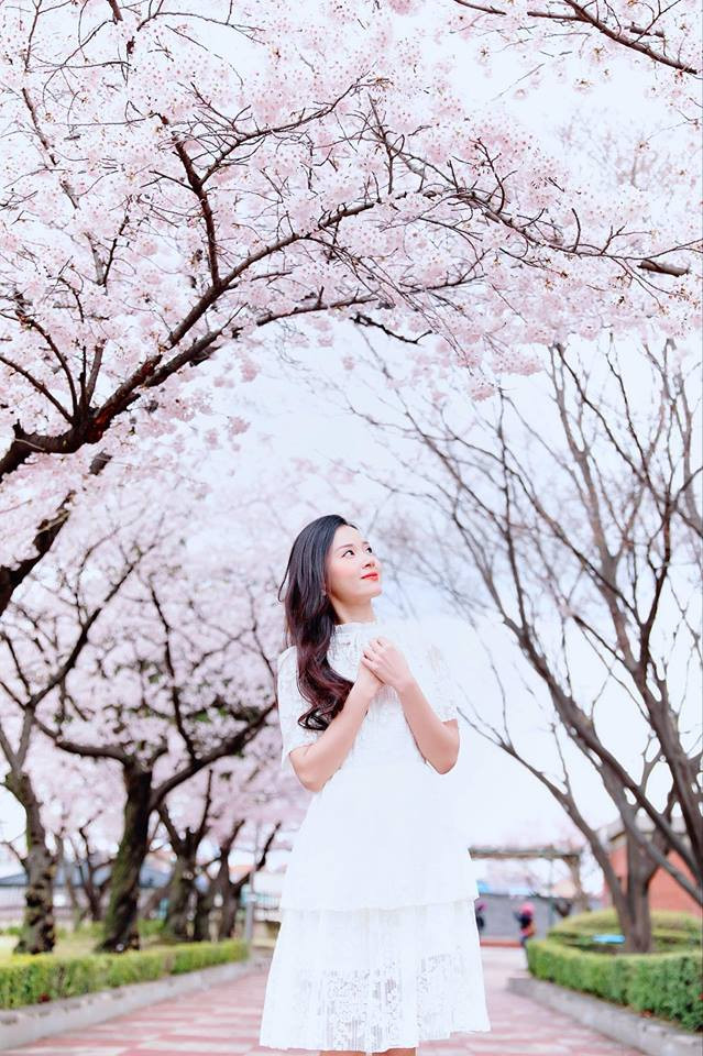 Dù theo đuổi hình tượng nào, Midu vẫn nhận được vô vàn lời khen ngợi của người hâm mộ nhờ ngoại hình xinh đẹp.