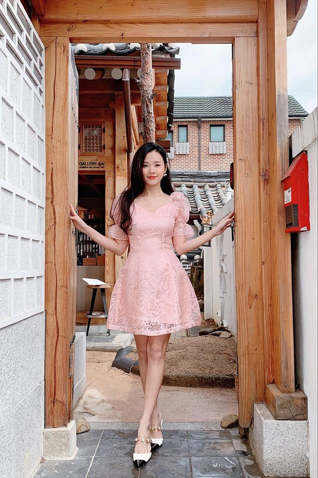 Cô nàng còn chăm "thả thính" trên trang cá nhân và chia sẻ những triết lý về cuộc sống hay tình yêu.