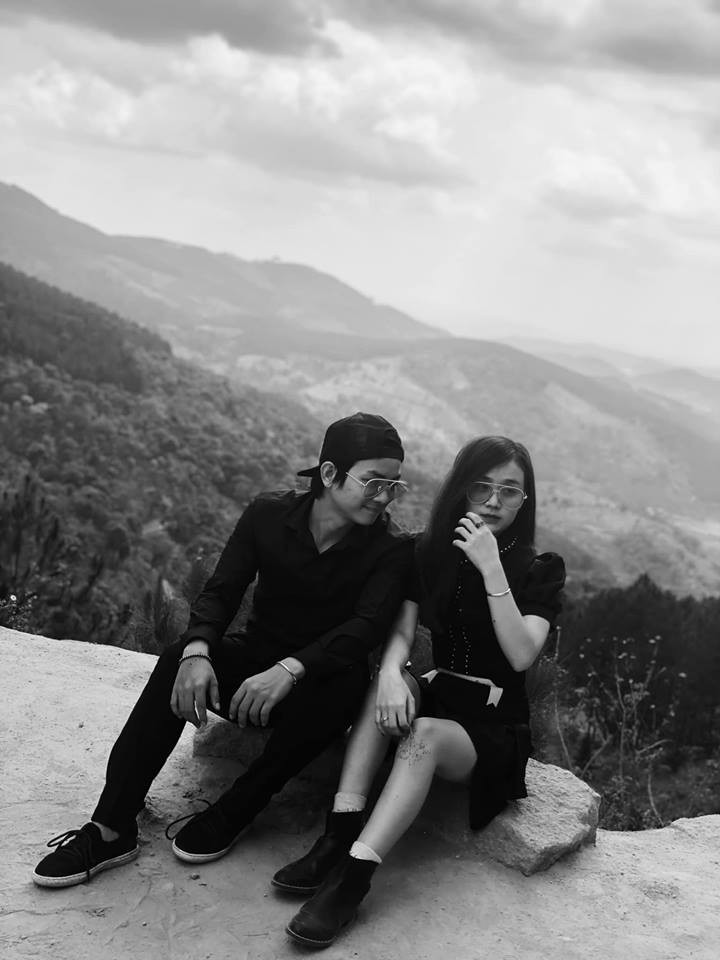 Đi kèm với loạt ảnh "cực ngọt" bên bạn trai, Bảo Ngọc cho thấy cô đang rất hạnh phúc trong tình yêu.