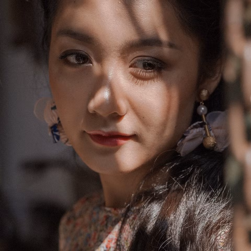 Nữ BTV sinh năm 1988 từng tham gia cuộc thi Hoa hậu Việt Nam 2006 và lọt top 10.