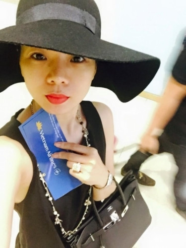 Sự việc này không chỉ làm "dậy sóng" cộng đồng mạng mà còn xuất hiện trên Yahoo của Mỹ, trên tờ Daily Mail của Anh. Vợ chồng Lệ Quyên sau đó cũng bị xử phạt 8 triệu đồng.