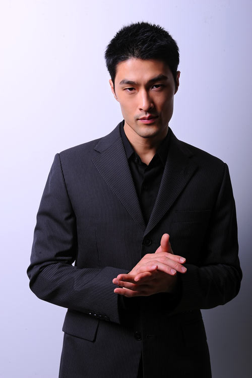 Vẻ phong trần, lãng tử một thời của nam diễn viên khiến fan nữ "chết mê".