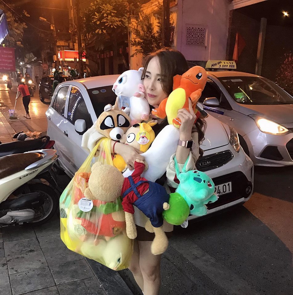 Người đẹp cũng chuẩn bị trở lại showbiz sau thời gian dài vắng bóng. Ảnh: FBNV.