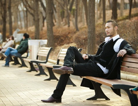 Doãn Tuấn cũng chia sẻ rằng anh sẽ hủng hộ hết mình nếu Quỳnh Nga trở lại với nghệ thuật. Còn về cá nhân mình, cựu người mẫu cho biết, anh đã chuyển vào Nha Trang sống từ 1 năm nay để tiện cho công việc kinh doanh.