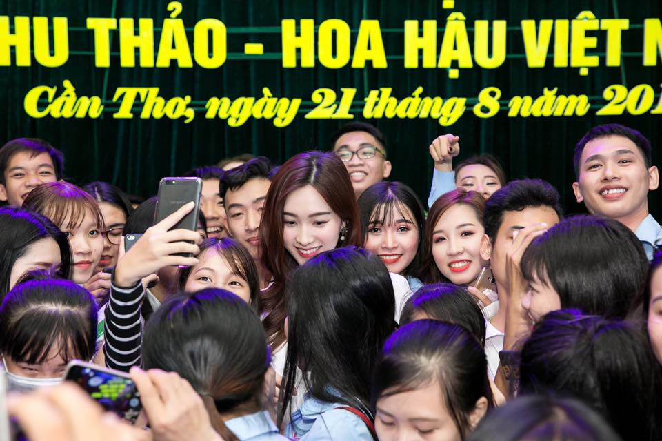 Đặng Thu Thảo được xem là một hoa hậu có đời tư sạch sẽ, không scandal sau 7 năm đăng quang.