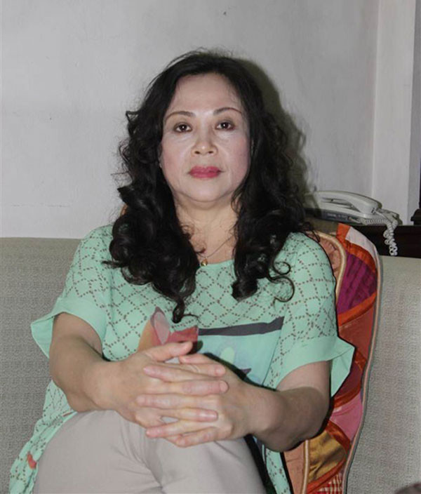 Chỉ đến khi kết hôn lần hai với họa sĩ Thành Chương, cuộc sống đời tư của nữ diễn viên 5X mới nhận được nhiều sự quan tâm. Dù được mệnh danh là cặp đôi trời sinh nhưng cuối cùng nghệ sĩ Thanh Quý và họa sĩ Thành Chương vẫn "đường ai nấy đi" sau hơn 20 năm chung sống. Ảnh: VNN.