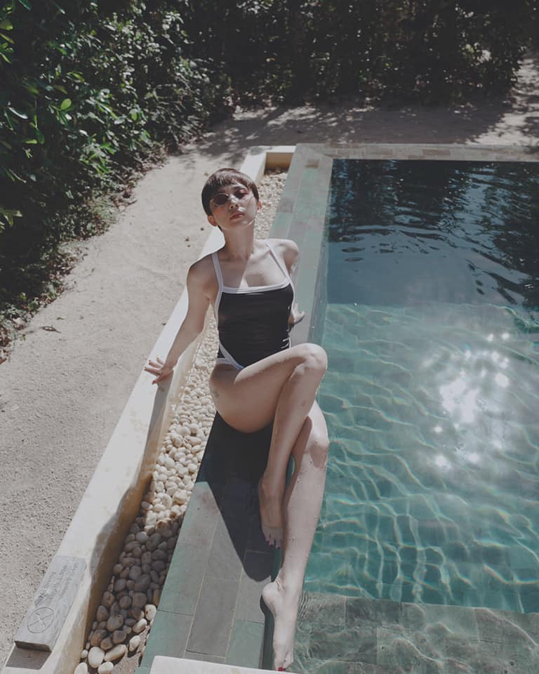 Ở tuổi 30, giọng ca 8X được mệnh danh là "đại gia ngầm" của showbiz Việt khi sở hữu nhiều đồ hiệu, xe sang, cùng những chuyến du lịch sang chảnh.