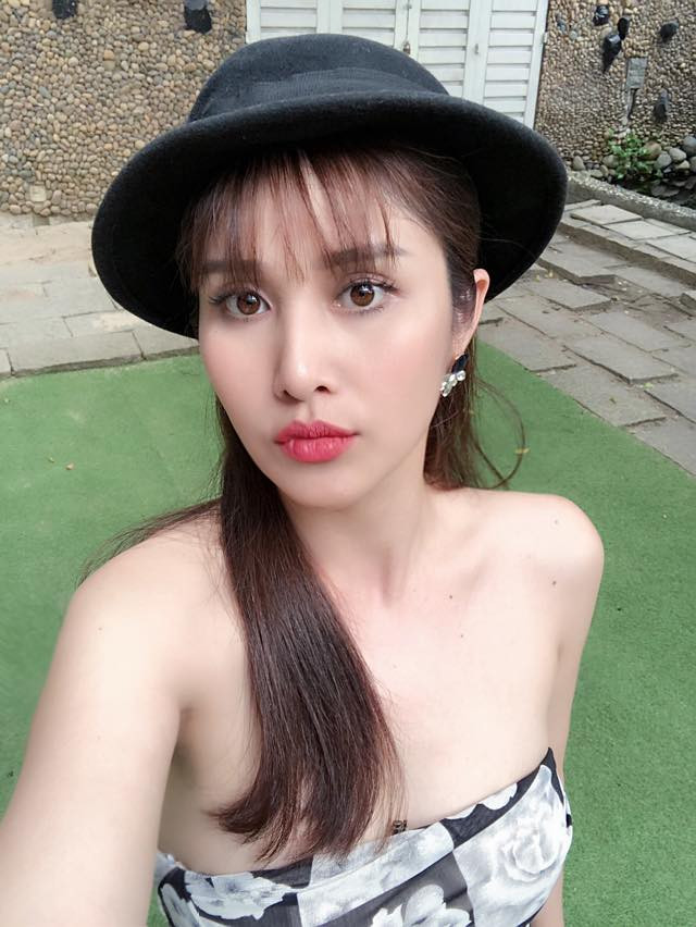Dù vậy Thảo Trang từng tâm sự, cô chưa thể mở lòng dù có nhiều người đề nghị đến với cô để chia sẻ cuộc sống.