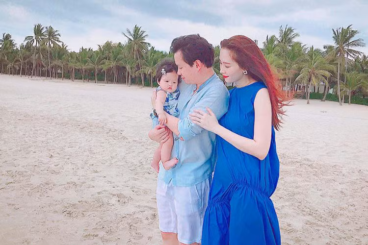 Cuộc sống viên mãn của nàng Hậu được yêu mến nhất nhì showbiz khiến bao người phải ngưỡng mộ.