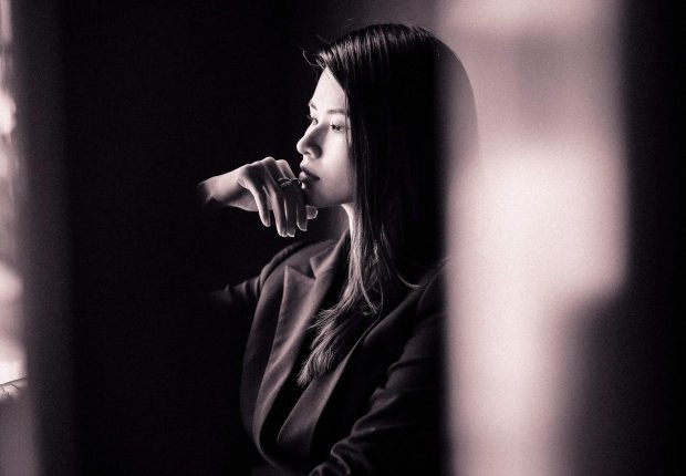 Từng bị một người bạn tố quỵt tiền nhà, nói xấu đồng nghiệp, người mẫu Cao Thiên Trang có cách đáp trả cực "hại não".