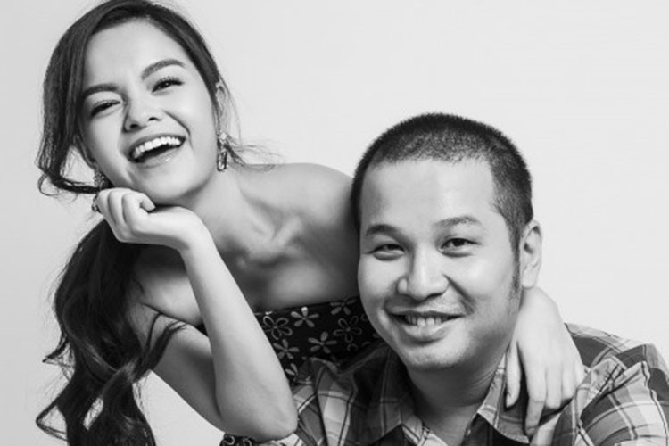 Những tưởng Phạm Quỳnh Anh đang cố gắng vui vẻ bên Quang Huy là vì sự bình yên của hai con nhưng mới đây, nữ ca sĩ sinh năm 1984 này mới tiết lộ lý thêm lý do khác khiến cô quyết định vẫn giữ mối quan hệ bạn bè tốt với chồng cũ.