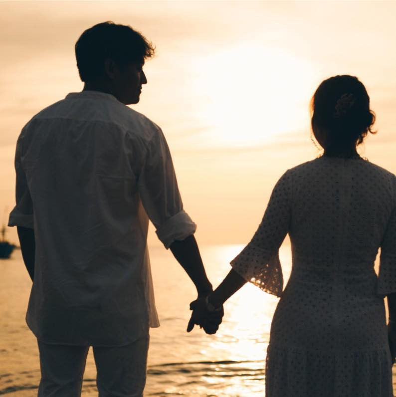 Gần nửa năm trở lại đây, diễn viên Quý Bình liên tục vướng nghi vấn đã bí mật đính hôn và sắp làm đám cưới.