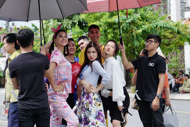 Ngap tran sac xuan trong MV Tet 2019 cua sao Viet-Hinh-5