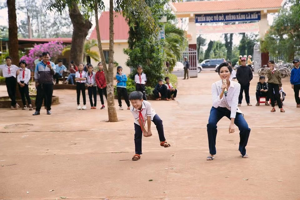 Cũng có lúc "nhí nhố" thế này đây!