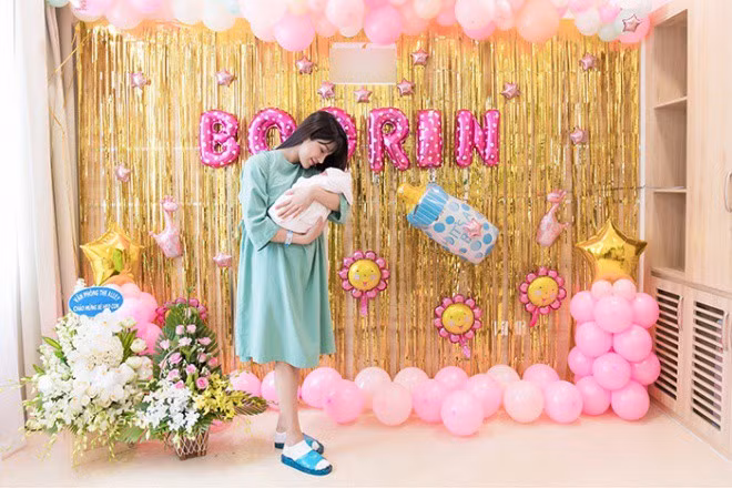 Ngay từ lần sinh Boorin 1 năm trước đó, Diệp Lâm Anh đã minh chứng cho việc sinh con không hề xấu xí như nỗi lo lắng của nhiều mẹ bỉm sữa.